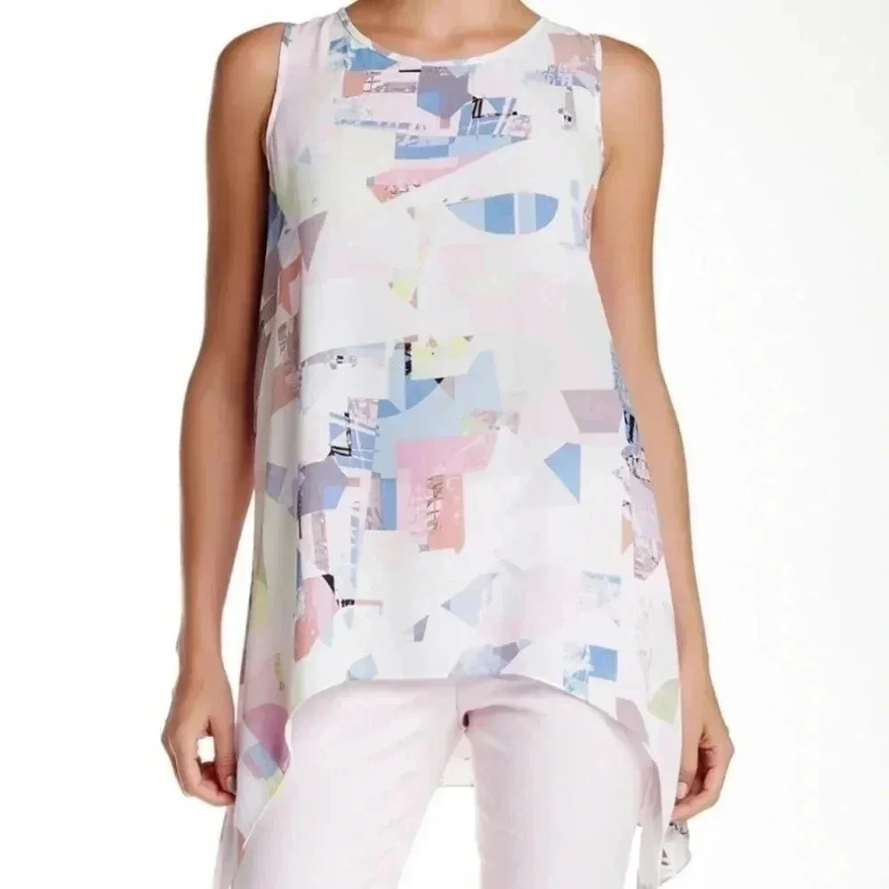 Vince Camuto white geometric print tank top